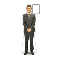 等身大パネル 男性スーツ モデル松岡修 ポーズ:正面 (62386)