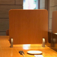 5枚入 飛沫感染対策仕切りパーテーション スチレンボード製 ミラボードSP 脚付(小)型 茶色+木目柄