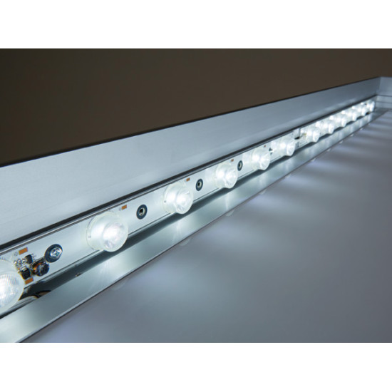 ■両面用の内照仕様は、高輝度LEDを使用したエッジライト方式を採用しています。